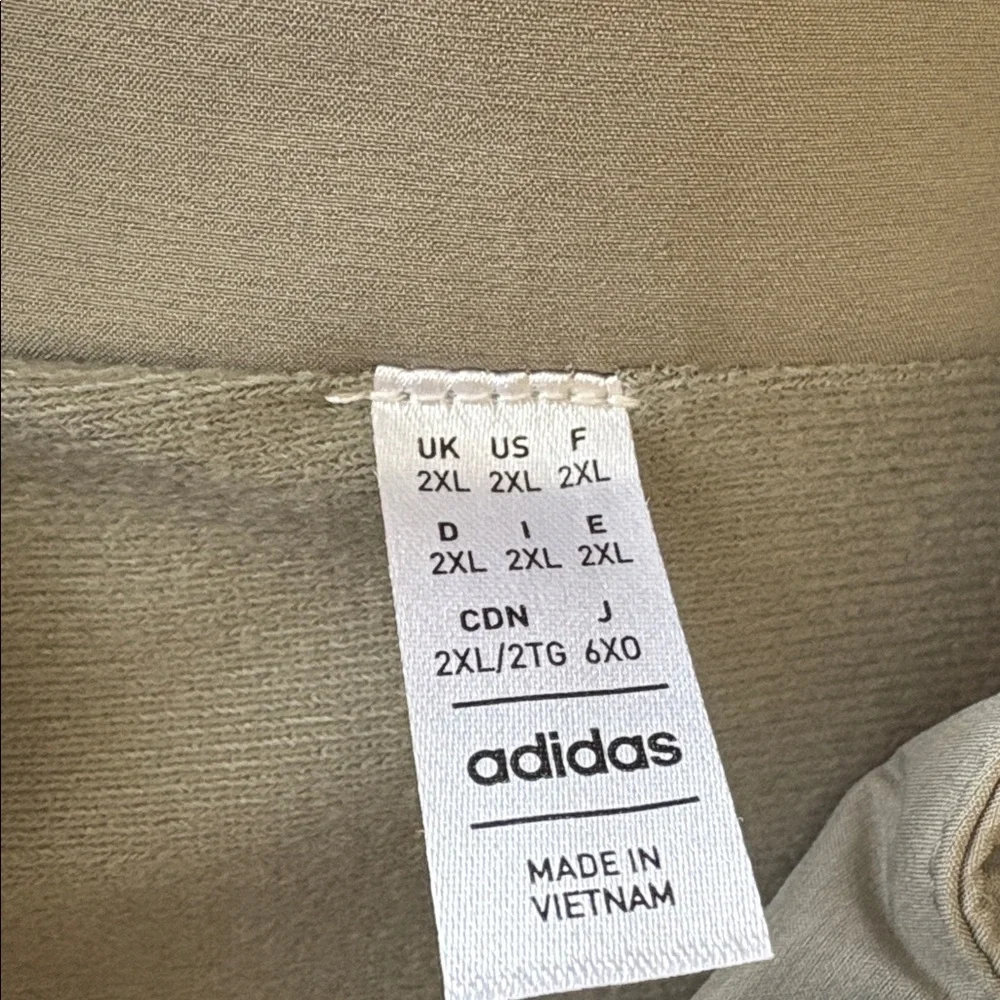 Adidas Men's Quilted Vest Size 2XL NWT